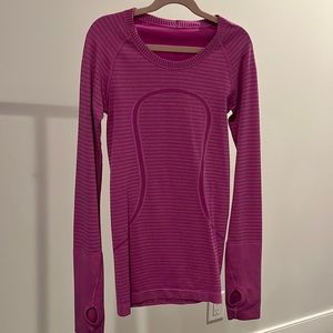 Lululemon Swiftly Tech Long Sleeve shirt